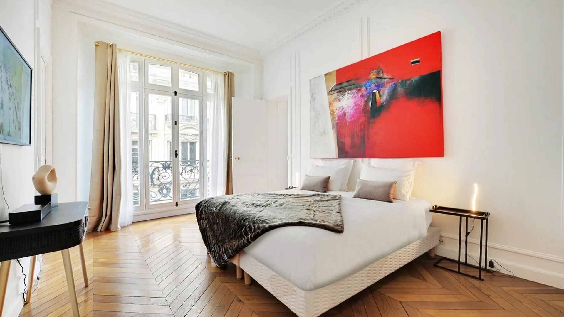 Eiffel Tower 5 Bedrooms 10 Guests With 2 Carpark Paris France